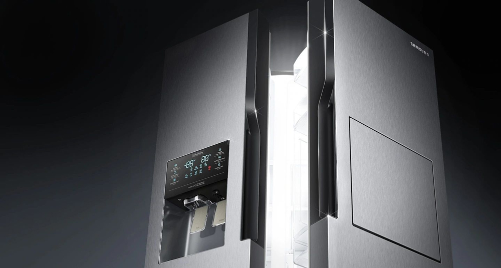 طراحی ظاهری یخچال ساید بای ساید سامسونگ RS51